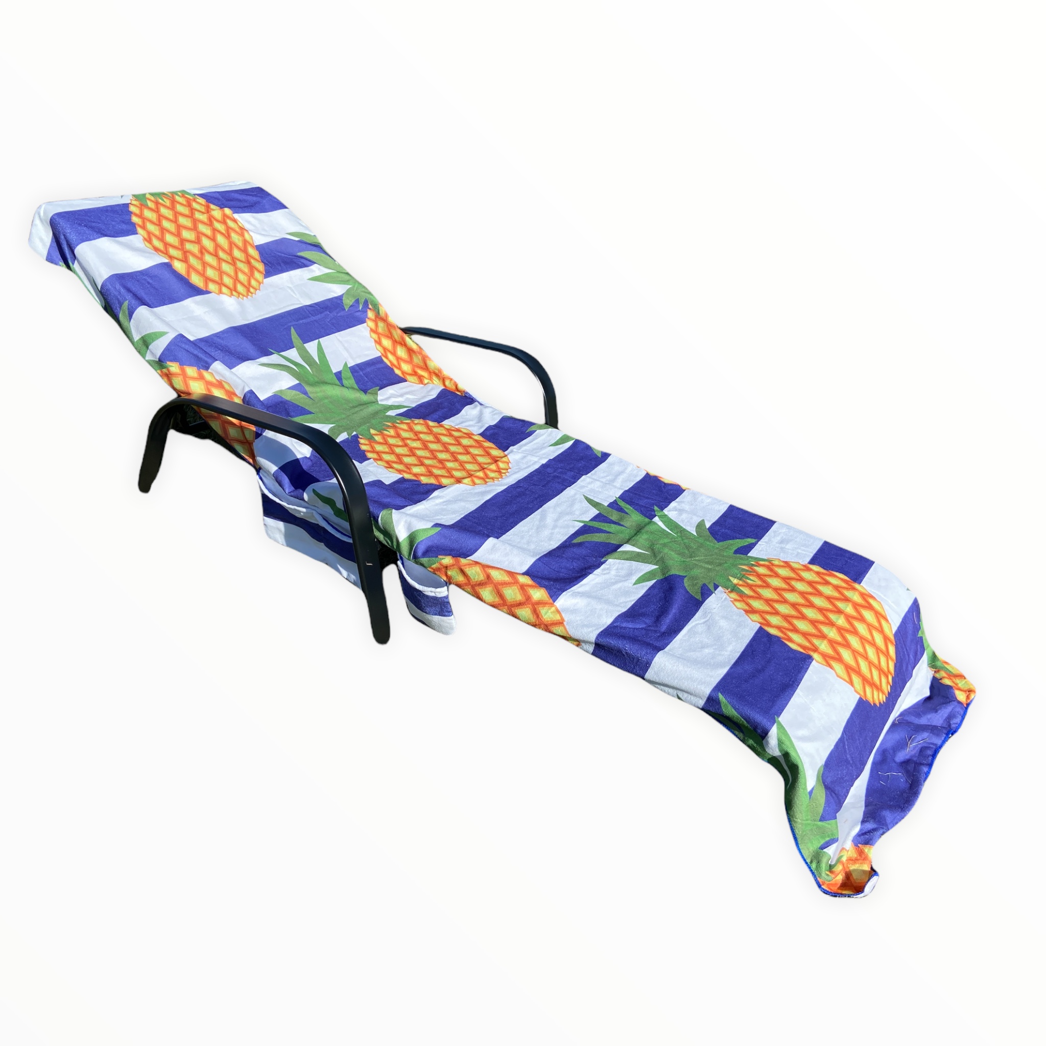 HUGE Beach / Pool Chair Towel With Pockets This morethanbigenough chair towel covers the