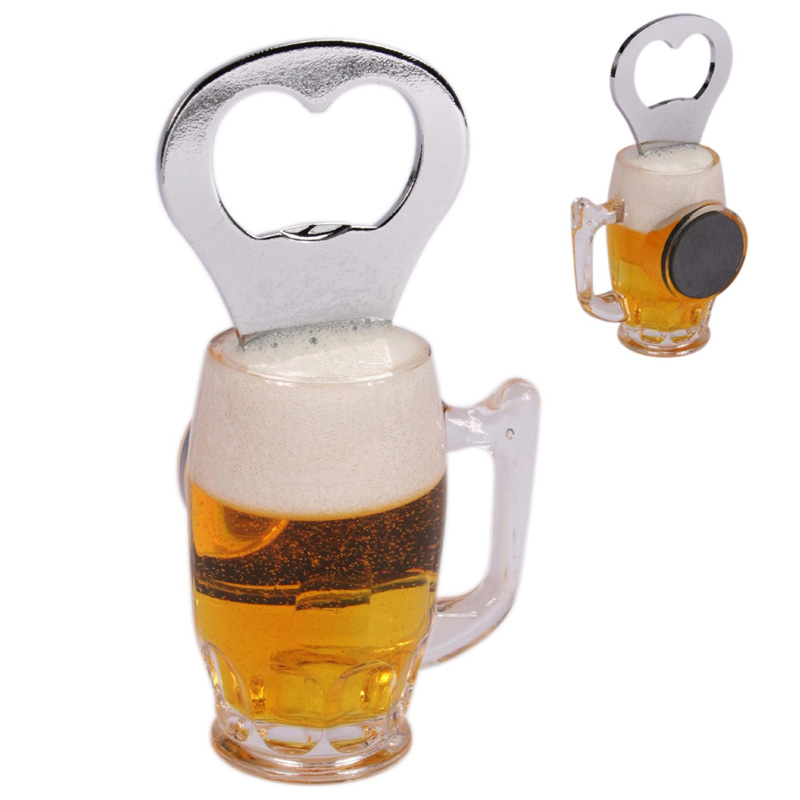 DAS BEST OKTOBERFEST plastic & metal mug-shaped Beer Bottle OPENER with BARRELS 